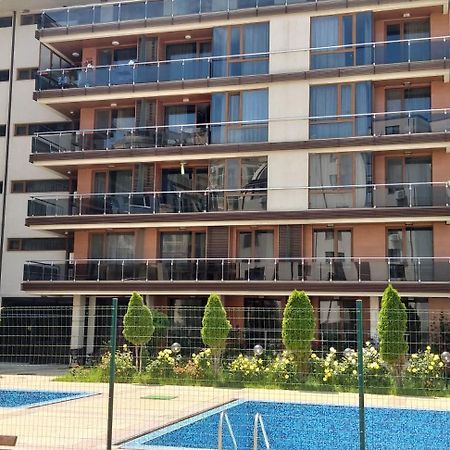 Apartamenti V Pomorie Plažen Complex Daire Dış mekan fotoğraf